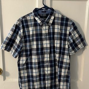 MEN’S AMERICAN EAGLE SHORT SLEEVE DRESS SHIRT